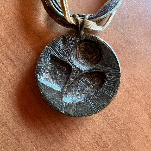 Necklace - Picture 3 of 4